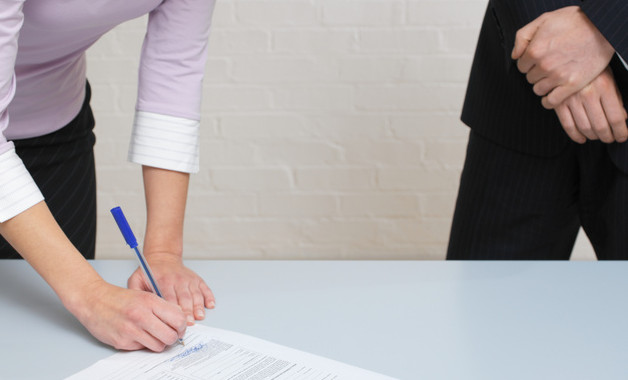 2025年财务经理工作总结开头