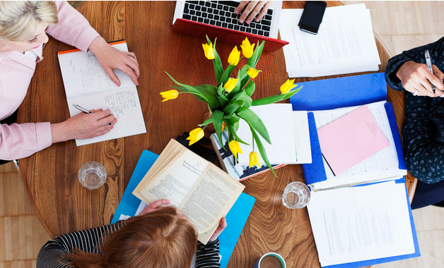 2025年超市经理年终工作总结1000字